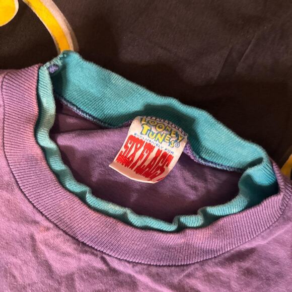 Vintage Retro 1991 Looney Tunes Six Flags Tasmanian Devil T-Shirt - Picture 4 of 8